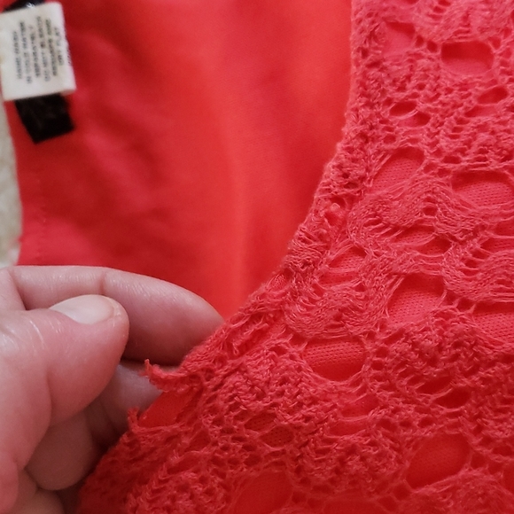 SirenLily Coral Crocheted Midi dress LARGE - Picture 3 of 4